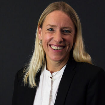 Johanna Altenbernd ist seit 2019 als Expertin für Organisations- und Personalentwicklung bei der EBZ Akademie tätig.