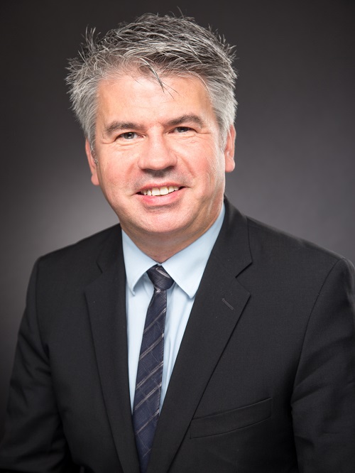 Rüdiger Grebe ist Consultant Organisationsentwicklung und New Learning. Zudem ist er Leiter der EBZ Akademie.